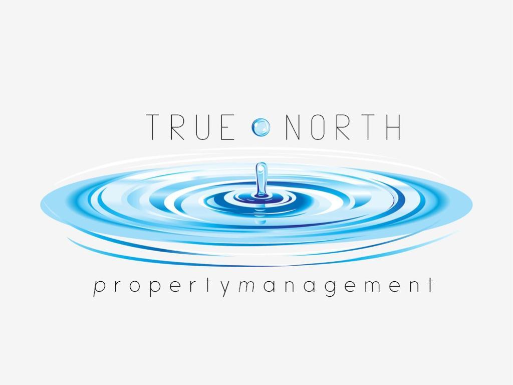 Gorgeous 2 Bedroom Lake View Condo 트래버스 시티 외부 사진